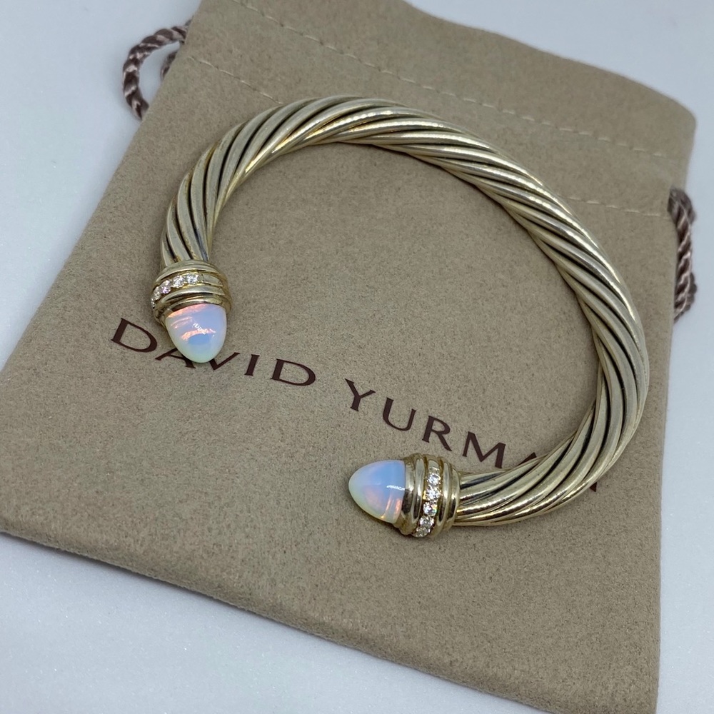 COPY - David Yurman Cable Moonstone & Diamonds Br…